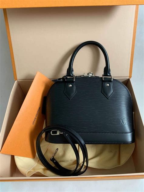 louis vuitton alma mm epi leather|Louis Vuitton Alma bb black.